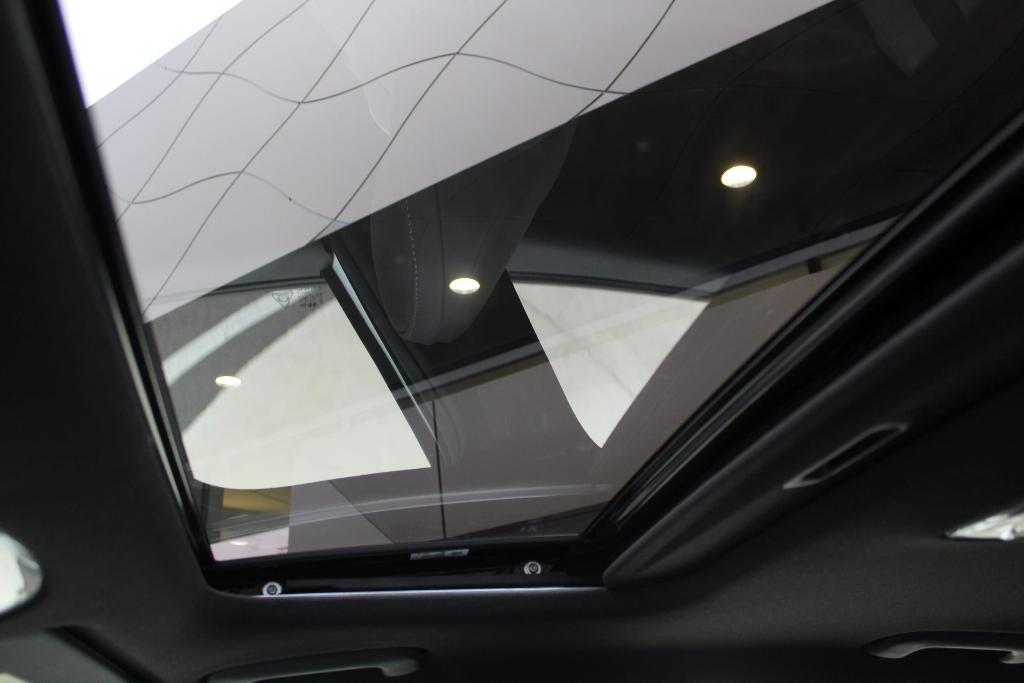 new 2025 Hyundai ELANTRA HEV car, priced at $30,008