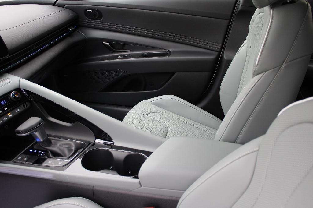 new 2025 Hyundai ELANTRA HEV car, priced at $29,521