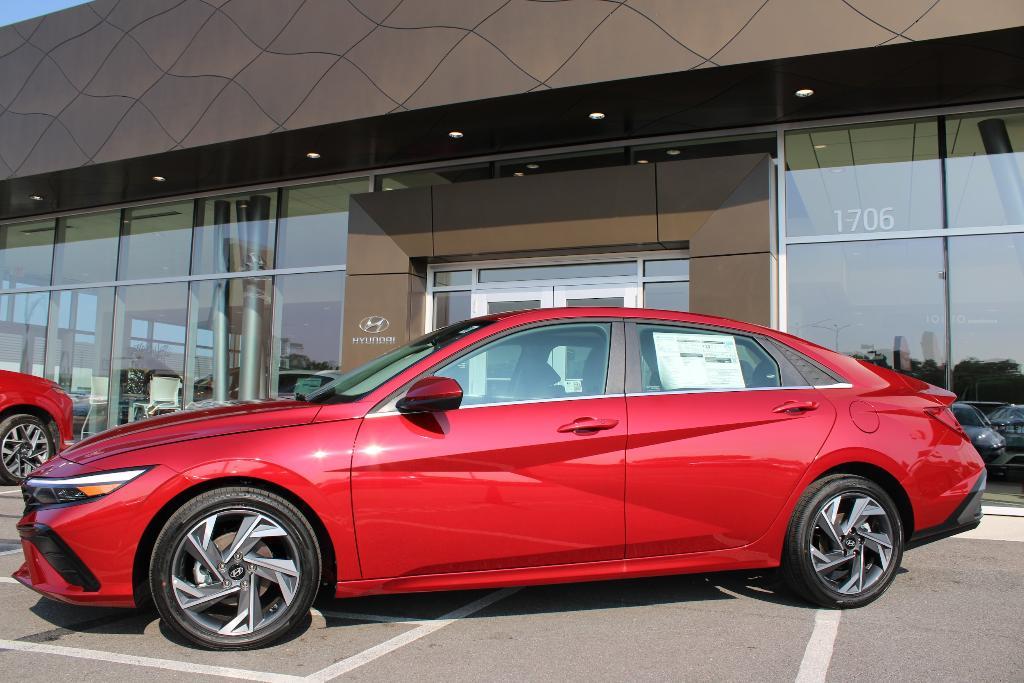 new 2025 Hyundai Elantra car, priced at $26,468