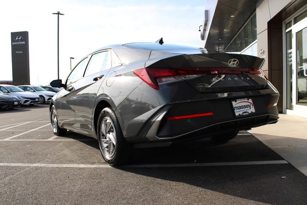 new 2025 Hyundai Elantra car, priced at $21,846