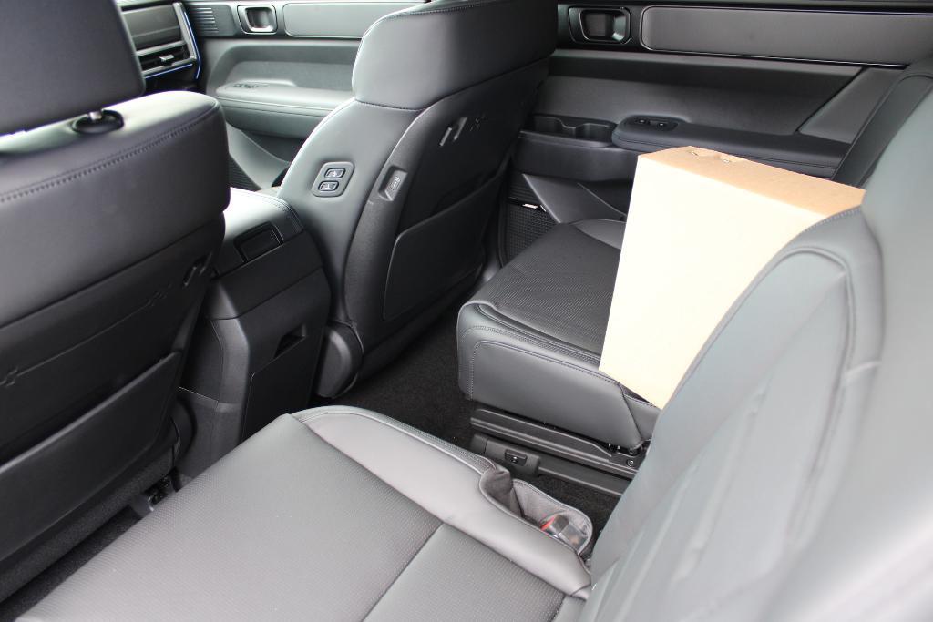 new 2025 Hyundai SANTA FE HEV car, priced at $50,210
