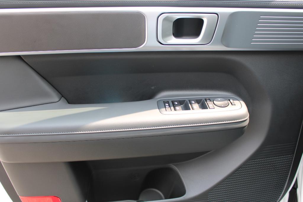 new 2026 Hyundai SANTA FE HEV car, priced at $39,675