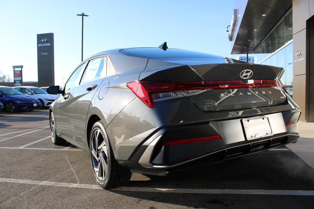 new 2025 Hyundai Elantra HEV car, priced at $29,989