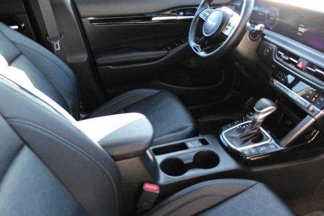 used 2025 Kia Seltos car, priced at $28,948