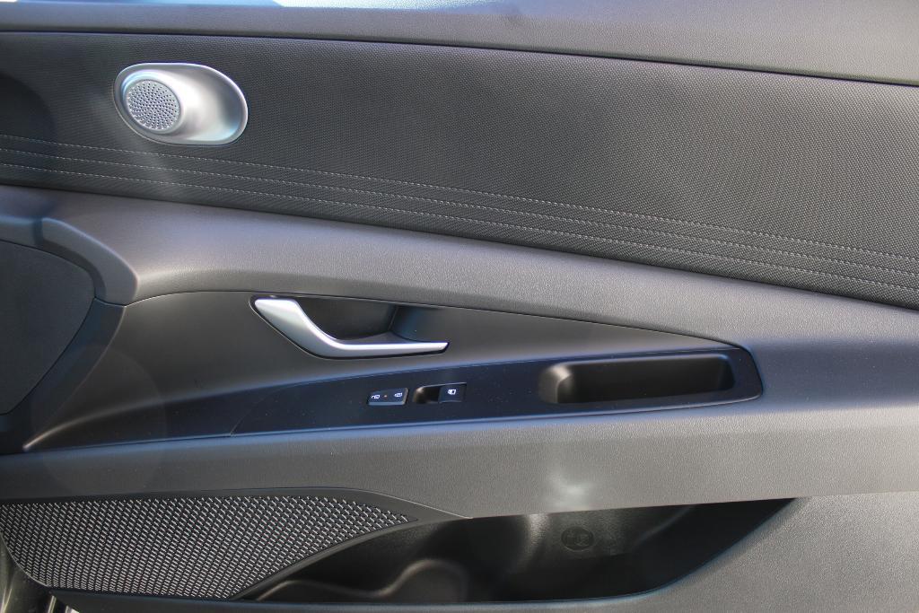 new 2025 Hyundai Elantra car, priced at $21,815