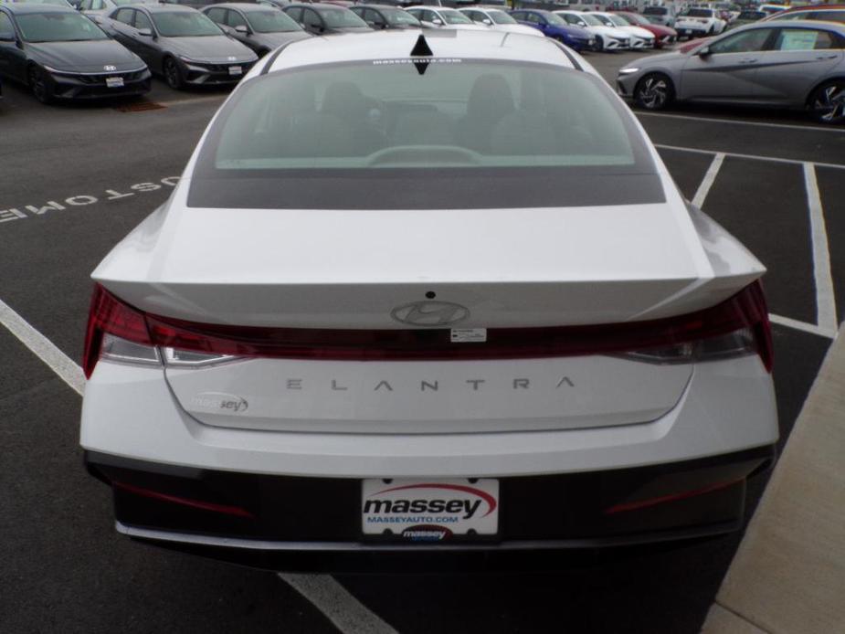 new 2024 Hyundai Elantra car, priced at $26,289