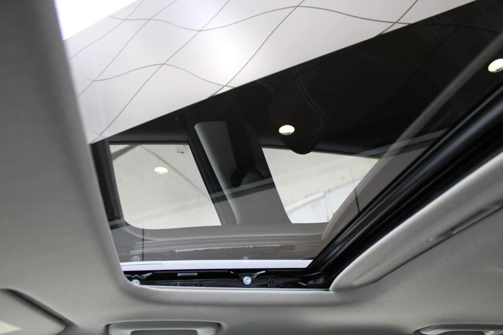 new 2025 Hyundai Venue car, priced at $22,794
