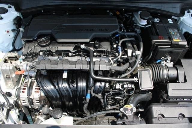 used 2024 Hyundai Elantra car