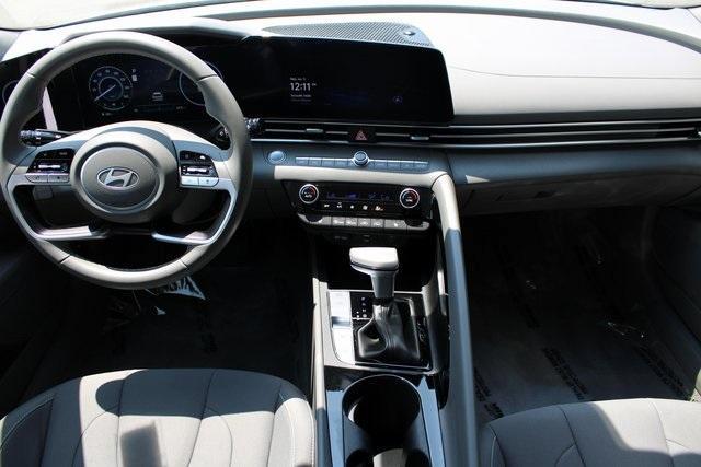 used 2024 Hyundai Elantra car
