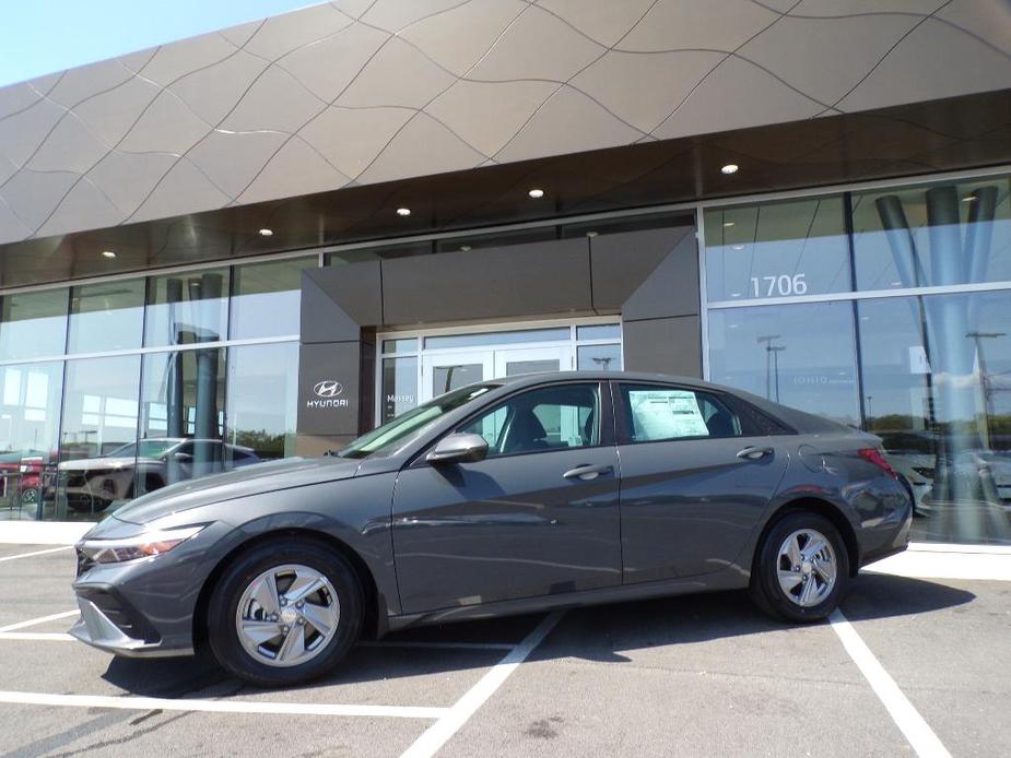 new 2025 Hyundai Elantra car, priced at $21,971