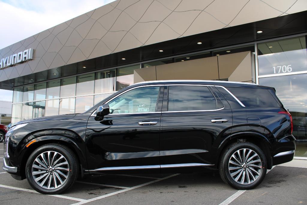 new 2025 Hyundai Palisade car, priced at $52,186