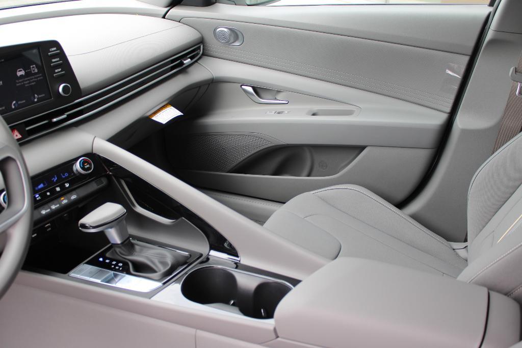 new 2025 Hyundai ELANTRA HEV car, priced at $25,803