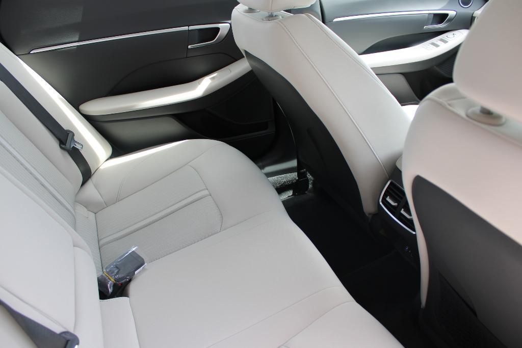 new 2025 Hyundai Sonata Hybrid car, priced at $31,774