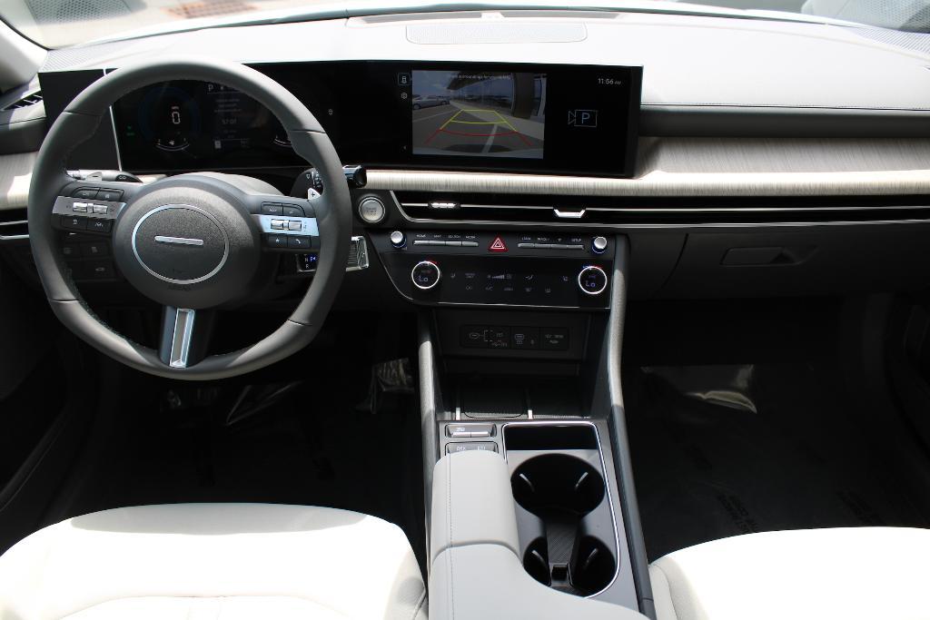 new 2025 Hyundai Sonata Hybrid car, priced at $31,774