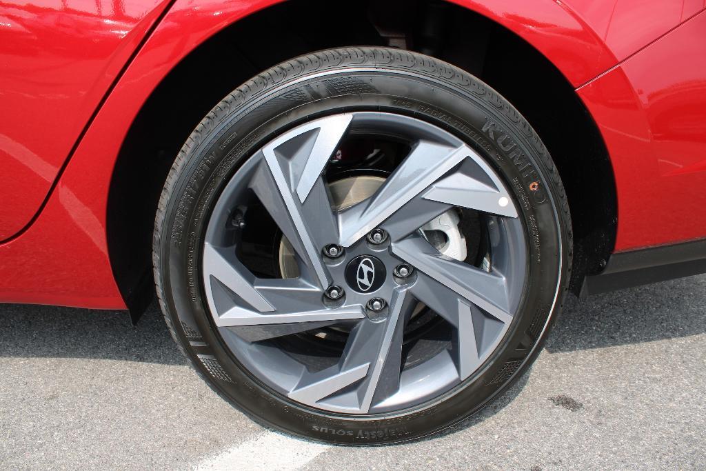 new 2025 Hyundai Elantra car, priced at $23,814