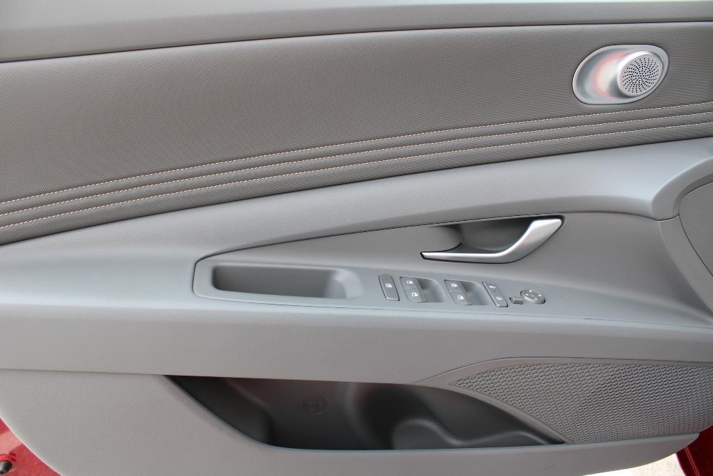 new 2025 Hyundai Elantra car, priced at $23,814