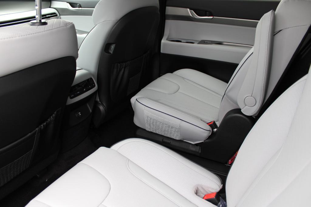 new 2025 Hyundai Palisade car, priced at $44,135