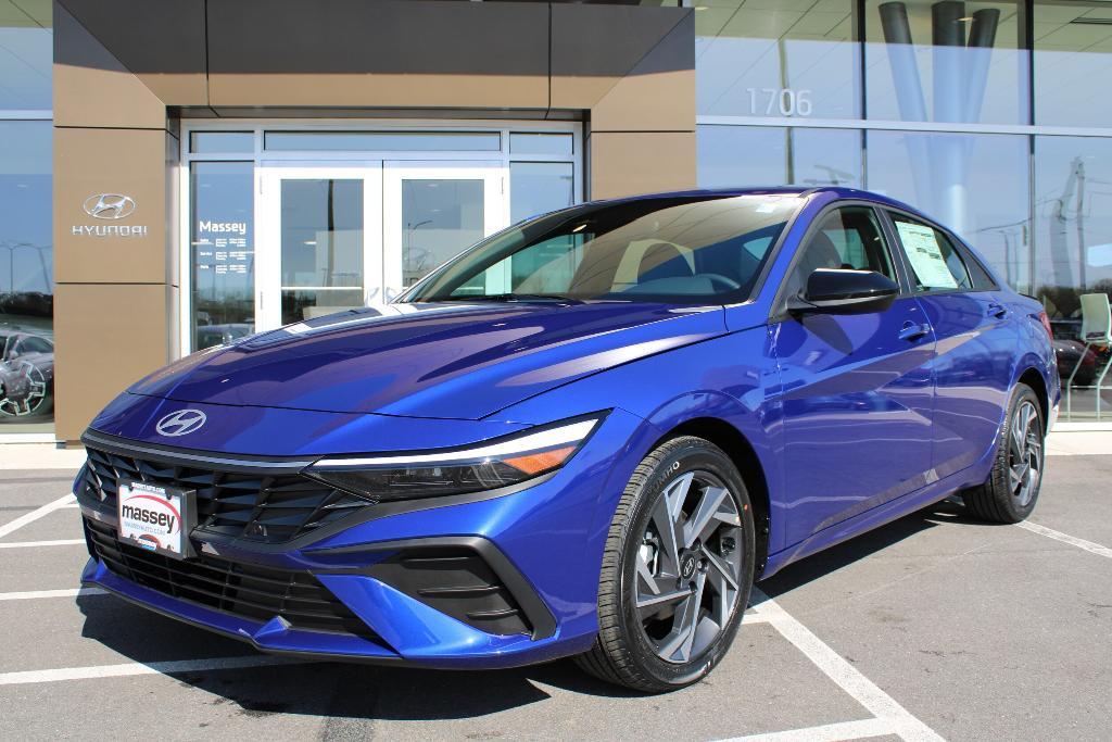 new 2025 Hyundai Elantra car, priced at $24,421