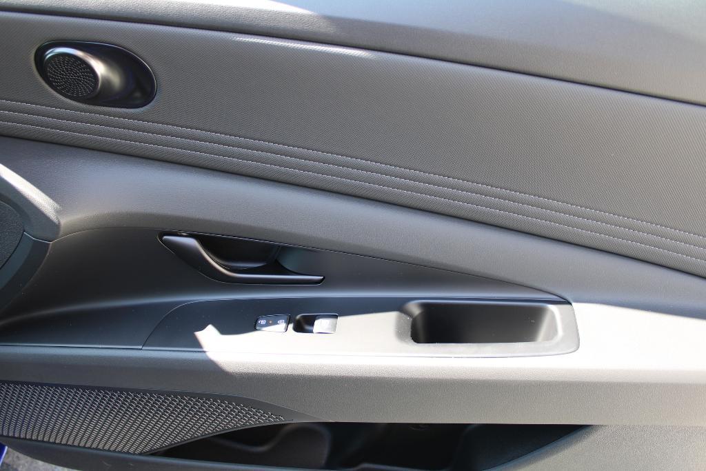 new 2025 Hyundai Elantra car, priced at $23,381