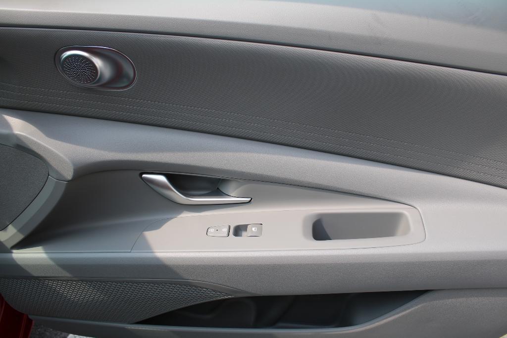 new 2025 Hyundai ELANTRA HEV car