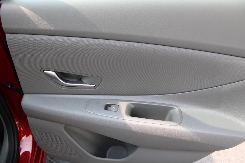 new 2025 Hyundai ELANTRA HEV car