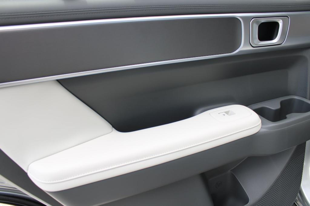 new 2025 Hyundai Santa Fe car, priced at $38,962