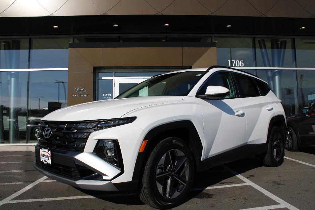 new 2025 Hyundai Tucson car, priced at $32,856