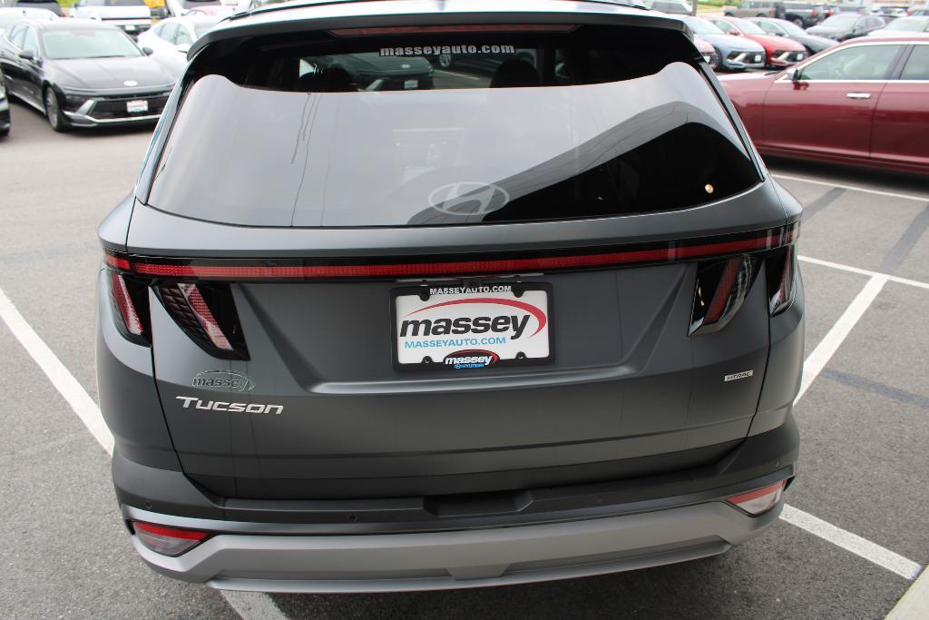 new 2025 Hyundai Tucson car, priced at $40,314