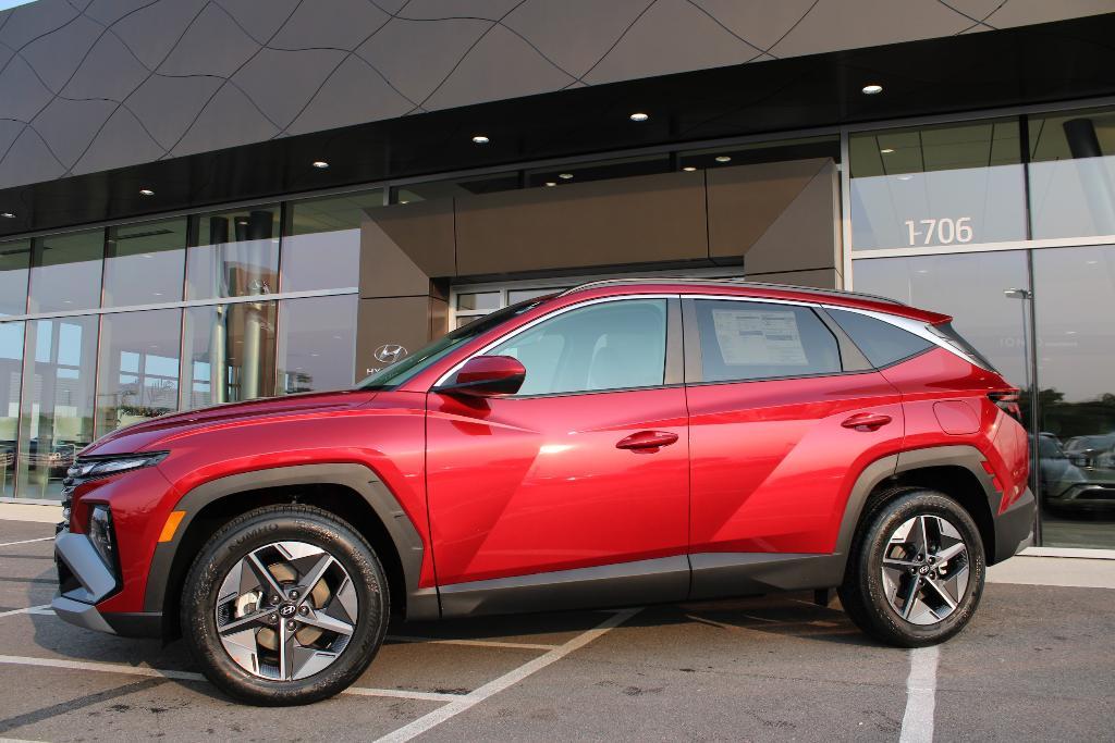 new 2025 Hyundai Tucson car, priced at $32,919