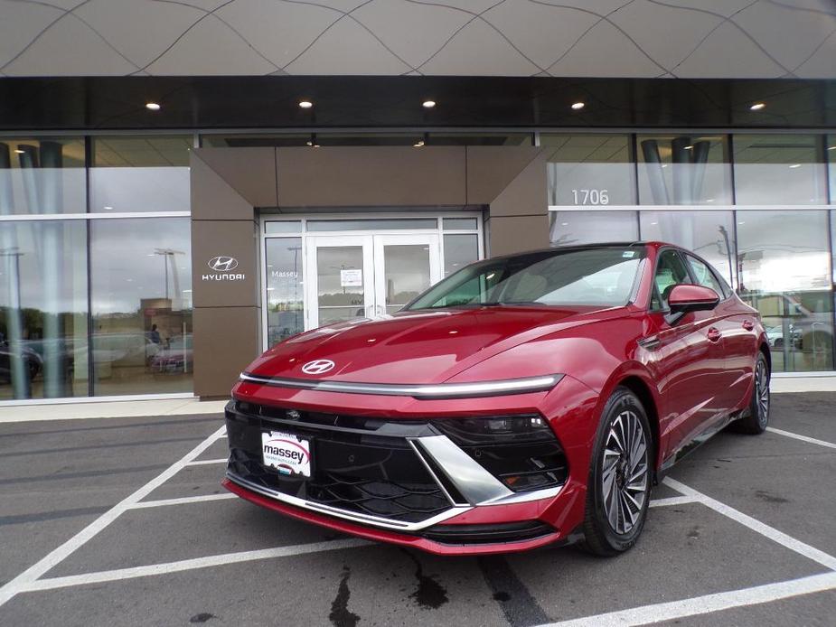 new 2025 Hyundai Sonata Hybrid car, priced at $38,390