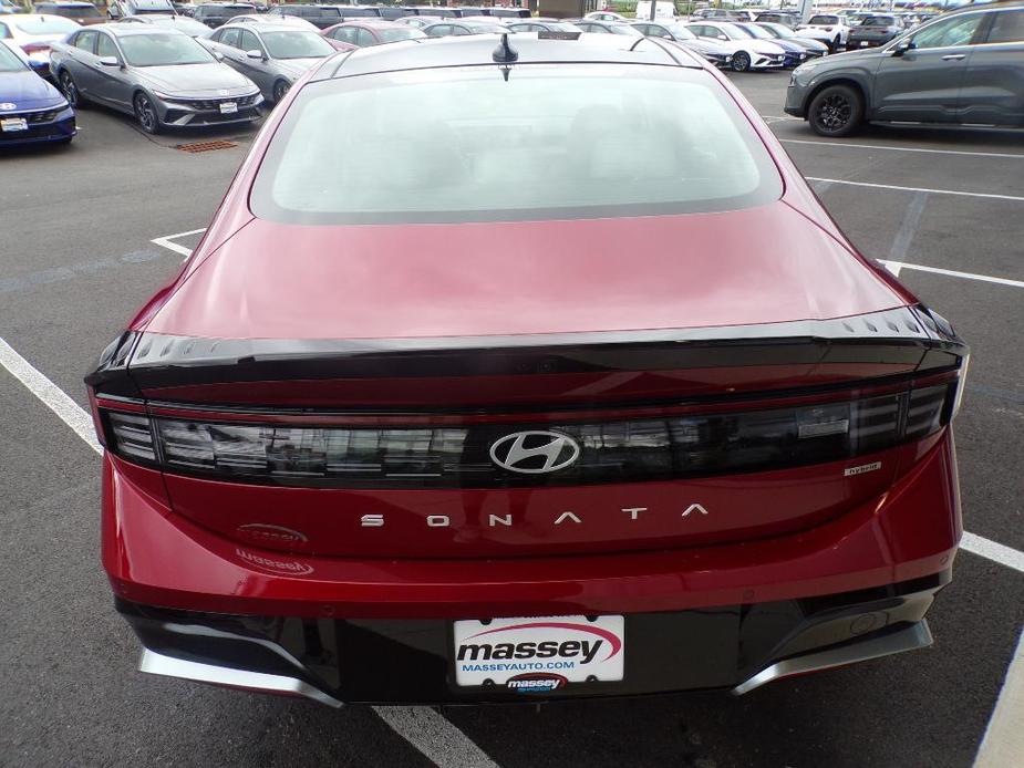 new 2025 Hyundai Sonata Hybrid car, priced at $38,390