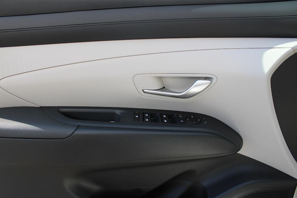 new 2025 Hyundai Tucson car, priced at $34,885