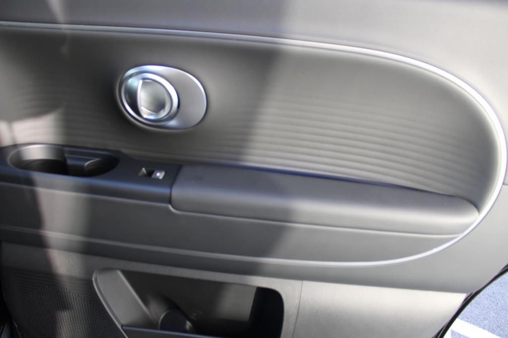 new 2026 Hyundai IONIQ 9 car, priced at $68,470