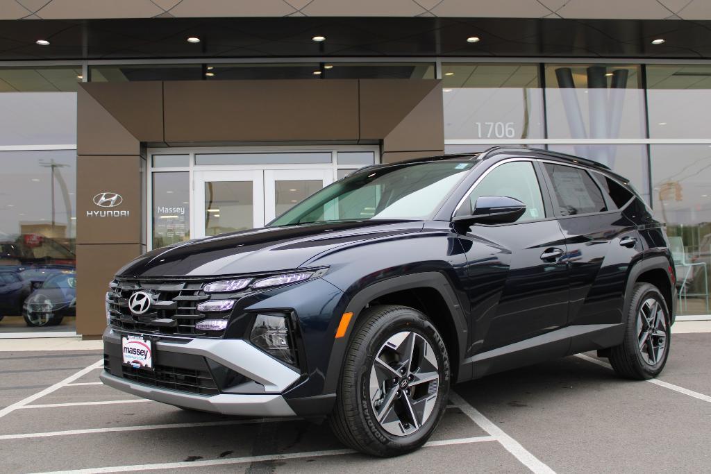 new 2025 Hyundai Tucson Hybrid car, priced at $36,758