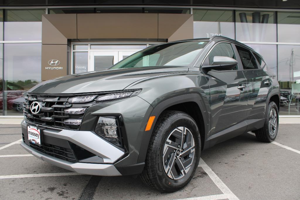 new 2025 Hyundai TUCSON Hybrid car, priced at $35,495
