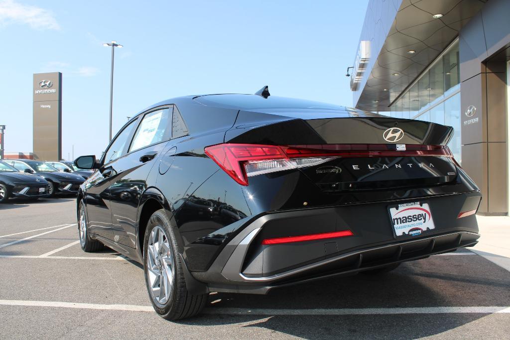 new 2025 Hyundai ELANTRA HEV car, priced at $25,303