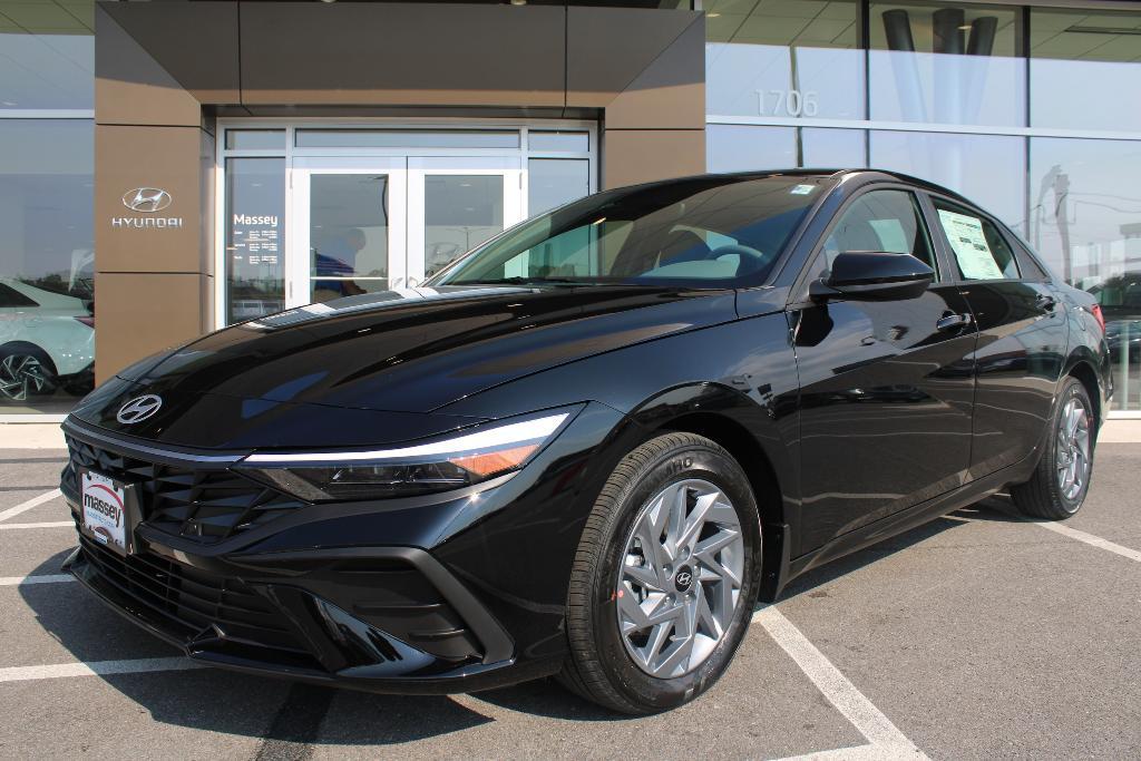 new 2025 Hyundai ELANTRA HEV car, priced at $25,603