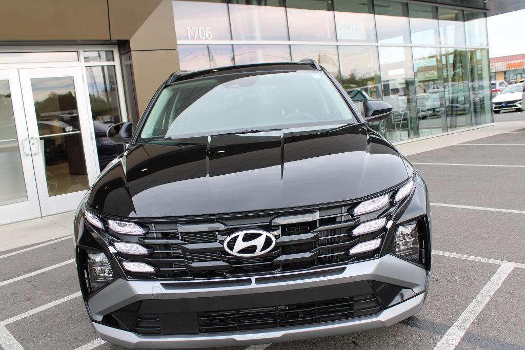 new 2025 Hyundai TUCSON Hybrid car, priced at $33,416