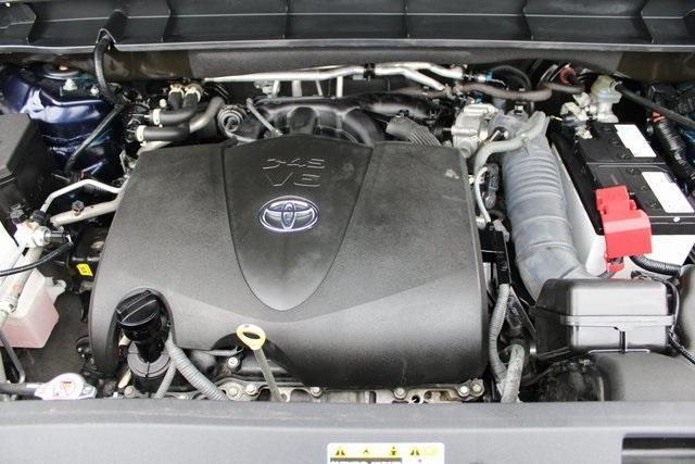 used 2022 Toyota Highlander car, priced at $34,471