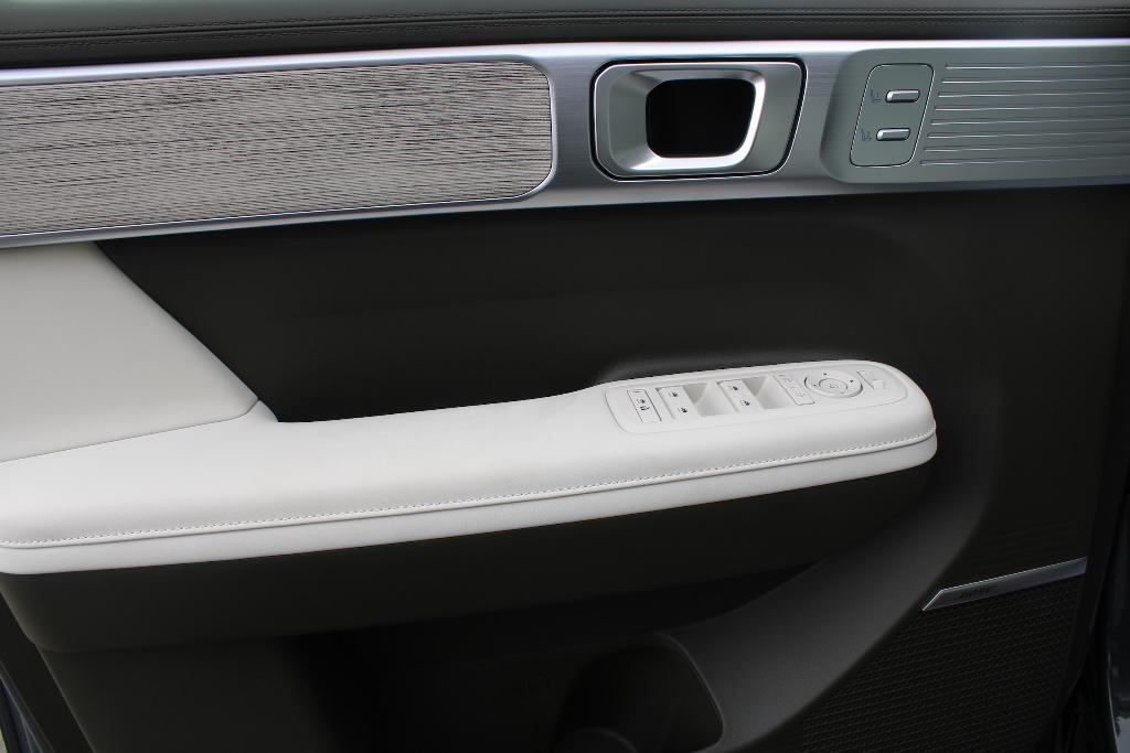 new 2025 Hyundai Santa Fe car, priced at $46,023