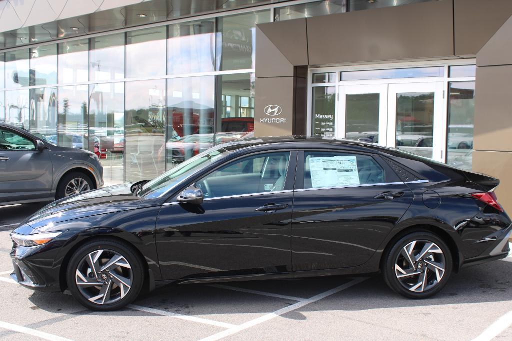 new 2025 Hyundai Elantra car, priced at $26,549