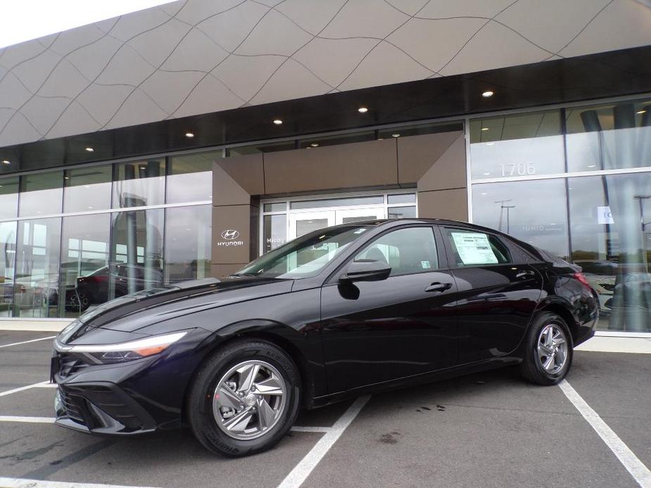 new 2025 Hyundai Elantra car, priced at $21,971