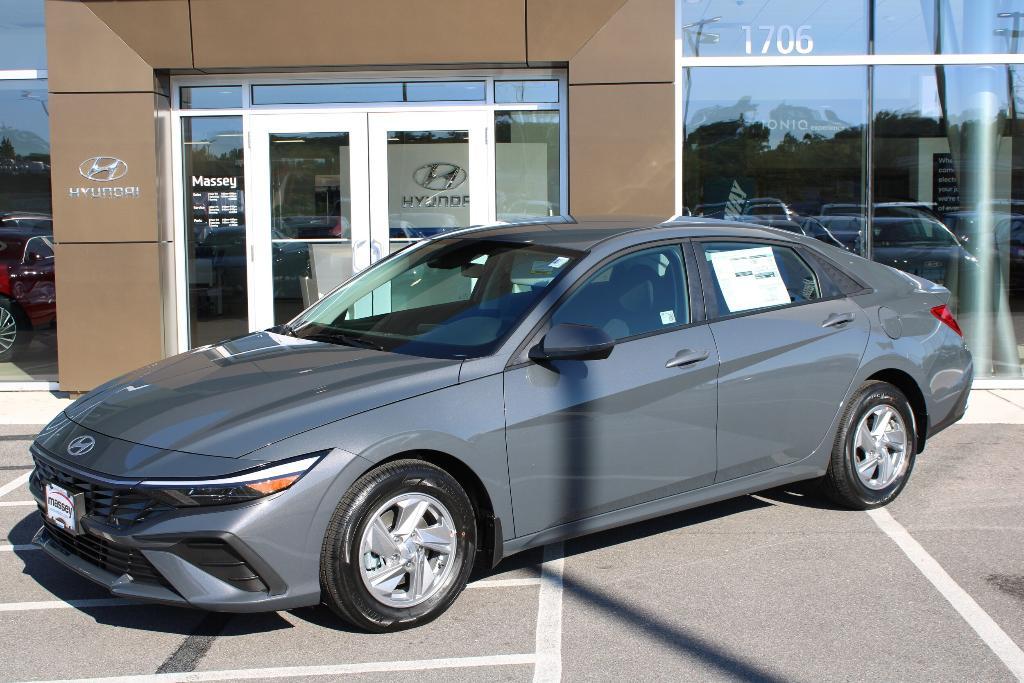 new 2025 Hyundai Elantra car, priced at $22,015