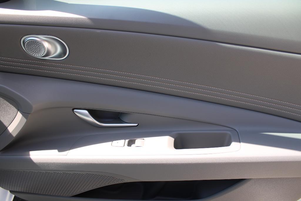 new 2025 Hyundai Elantra car, priced at $23,866