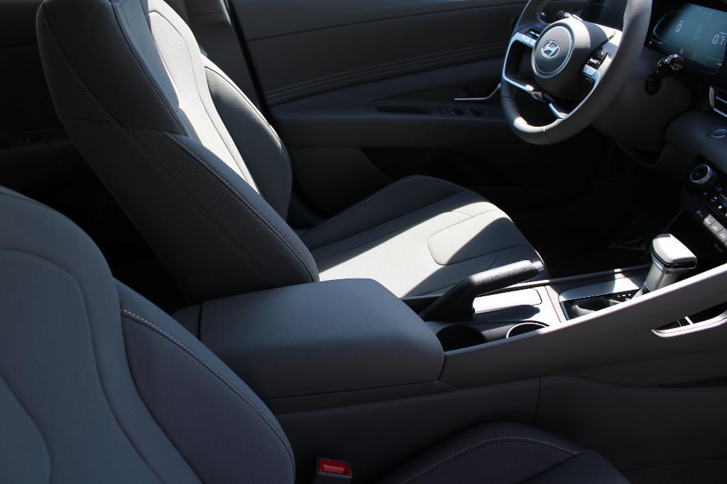 new 2025 Hyundai Elantra car, priced at $23,866