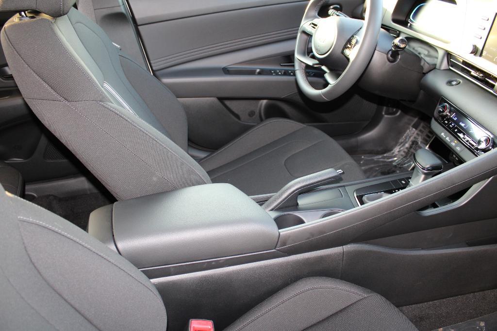 new 2025 Hyundai Elantra car, priced at $23,789