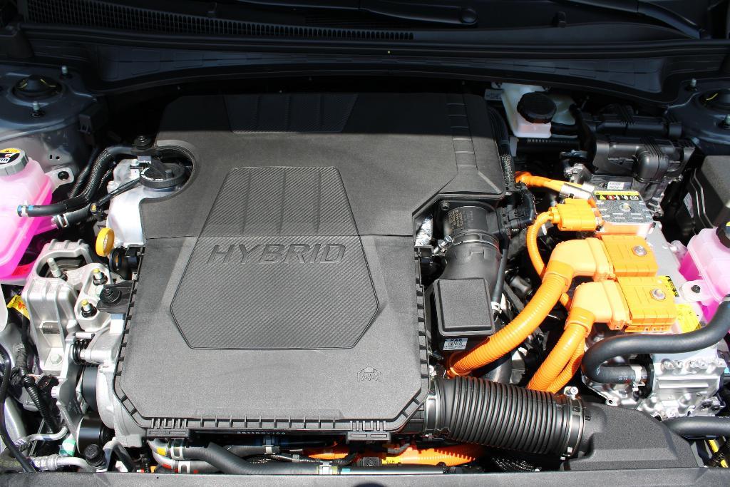 new 2025 Hyundai ELANTRA HEV car, priced at $25,548