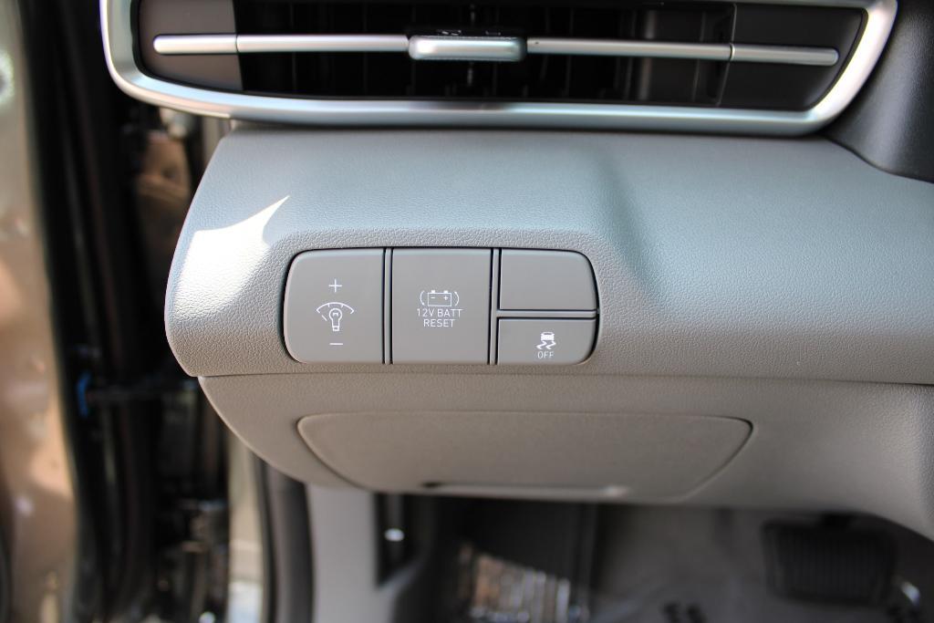 new 2025 Hyundai ELANTRA HEV car, priced at $25,548