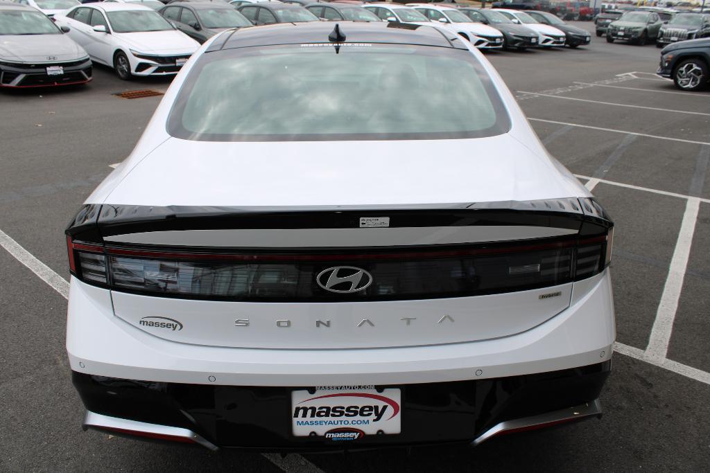 new 2025 Hyundai Sonata Hybrid car, priced at $38,160