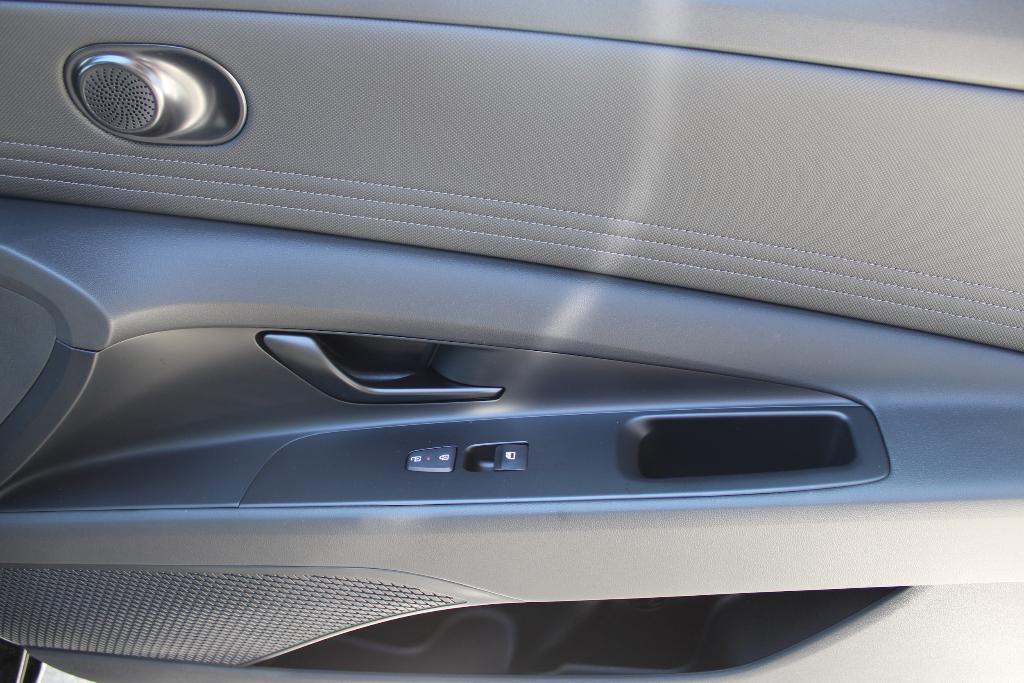 new 2025 Hyundai Elantra car, priced at $23,381